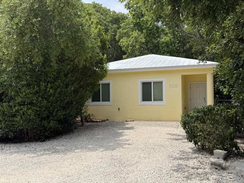 3 bedroom Single Family Residence at 635 Cabrera Street, S Creek Village (103.0), Key Largo — photo 1