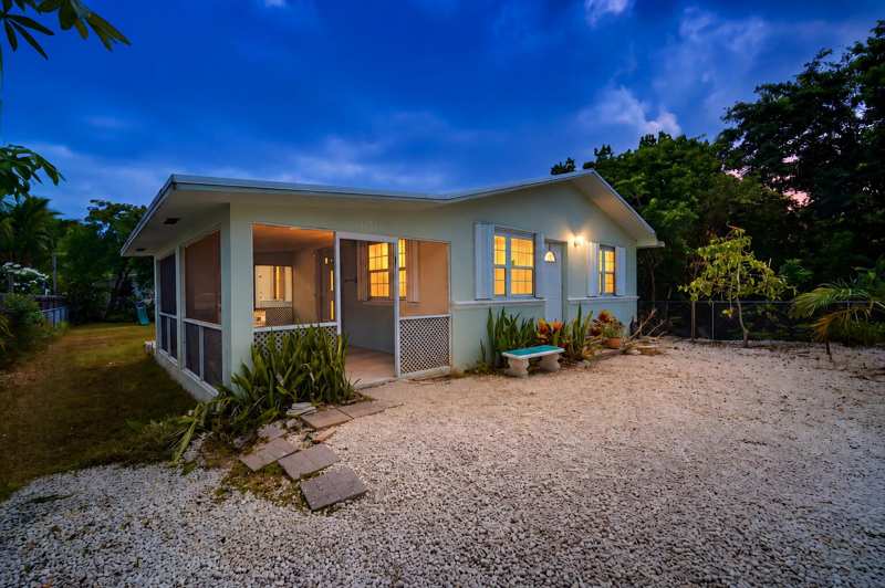 2 bedroom Single Family Residence at 30354 Palm Drive, Palm Villa (30.5), Big Pine Key — photo 1
