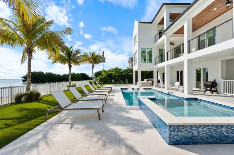 4 bedroom Single Family Residence at 128 Sunrise Drive, Sunrise Isle (50.0), Marathon — photo 1