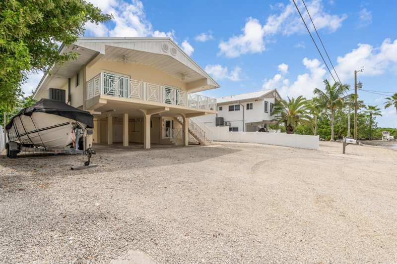 2 bedroom Single Family Residence at 147 S Ocean Shores Drive, Key Largo Ocn Shores (100.0), Key Largo — photo 1