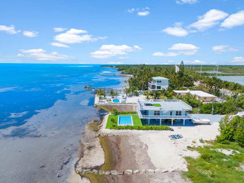 3 bedroom Single Family Residence at 57652 Overseas Highway, Crains Sub (58.0), Marathon — photo 1