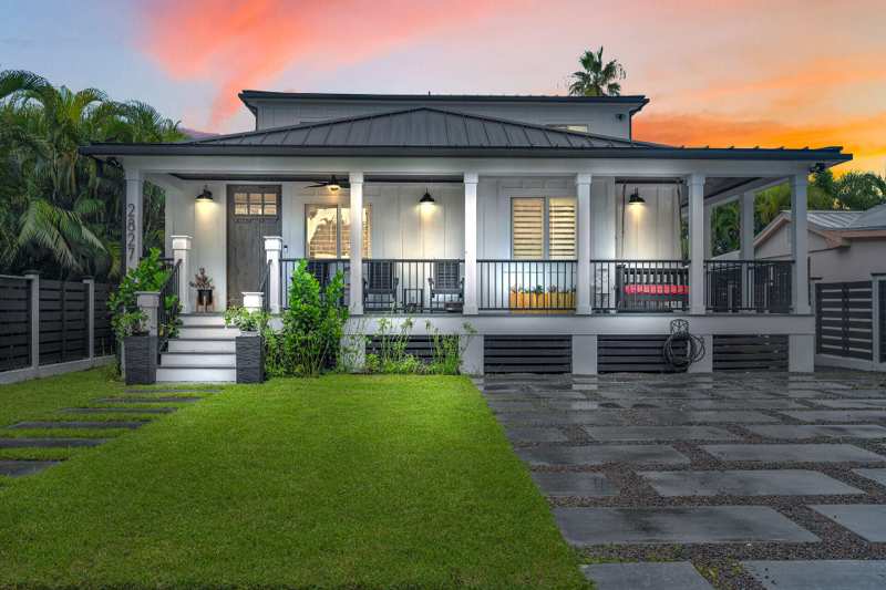 5 bedroom Single Family Residence at 2827 Harris Avenue, Lime Grove (3.0), Key West — photo 1