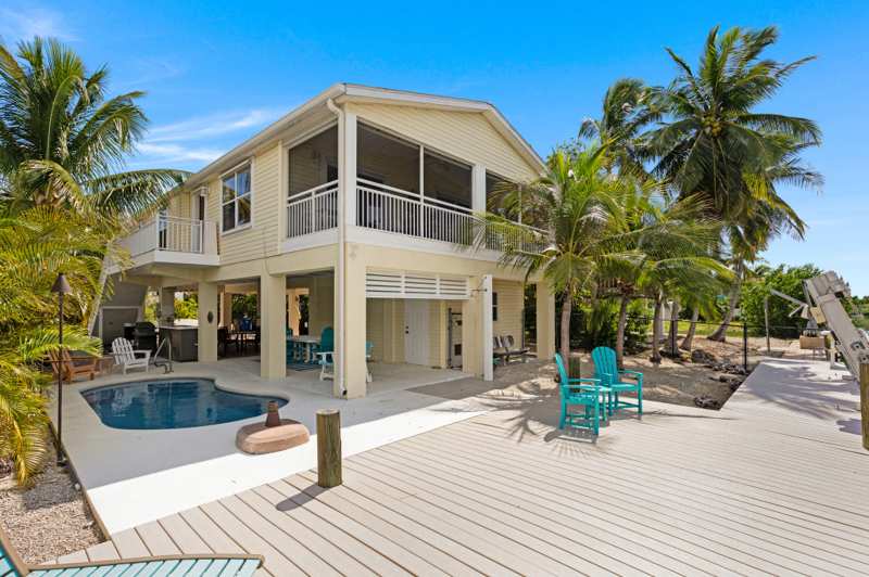 3 bedroom Single Family Residence at 692 Blackbeard Road, Jolly Roger Estates (28.5), Little Torch Key — photo 1
