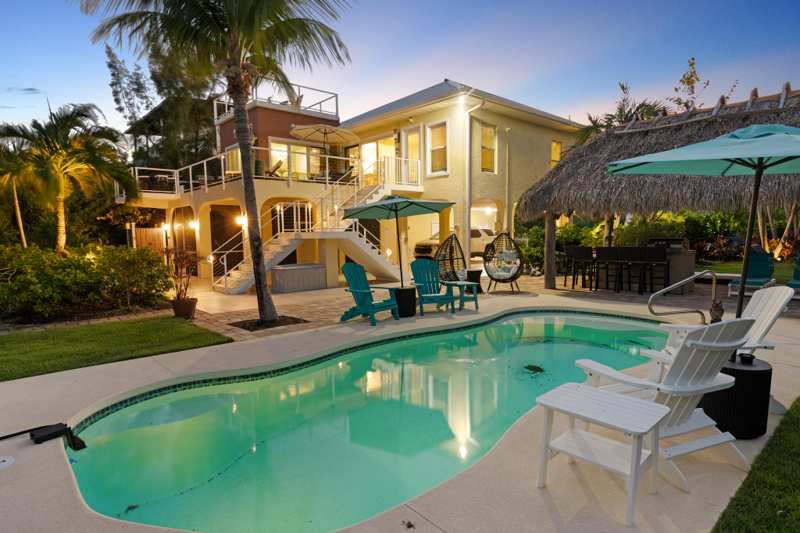 3 bedroom Single Family Residence at 733-743 Trinidad Lane, Windward Beach Est (28.5), Little Torch Key — photo 1
