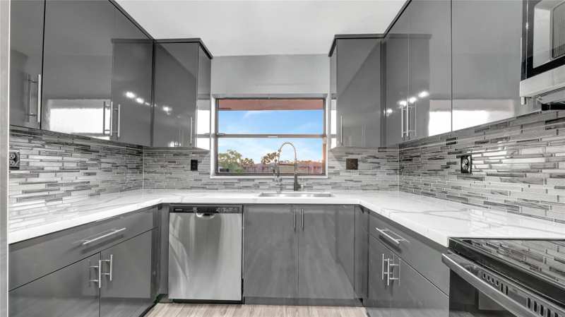2 bedroom Condominium at 10433 Sunrise Lakes Boulevard #409, Sunrise Lakes Phase 4, Sunrise — photo 1