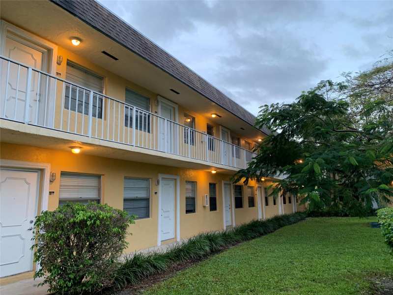1 bedroom Condominium at 5168 NE 6th Avenue #426, Village Park At Oakland, Fort Lauderdale — photo 1