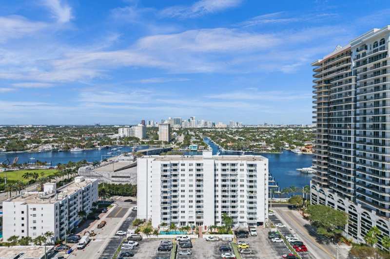 1 bedroom Condominium at 200 S Birch Road #305, Leisure Beach, Fort Lauderdale — photo 1
