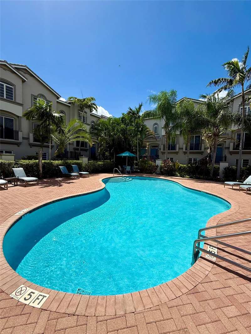 3 bedroom Townhouse at 1951 Coral Heights Boulevard #402, Coral Heights, Oakland Park — photo 1