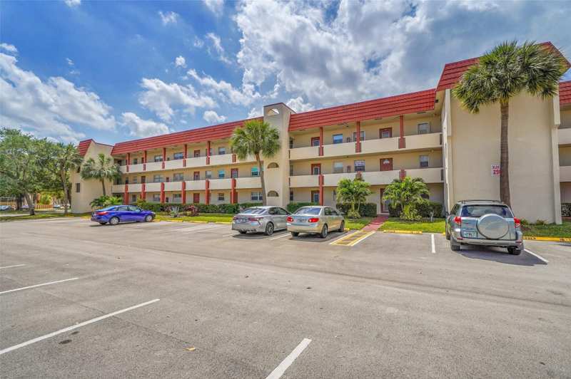 2 bedroom Condominium at 2901 Sunrise Lakes Drive #101, Sunrise Lakes Phase I, Sunrise — photo 1