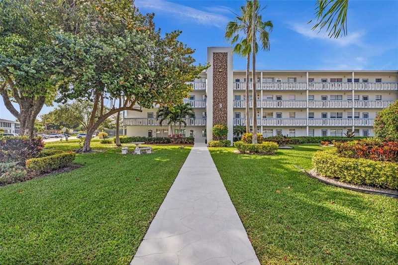 2 bedroom Condominium at 3021 Swansea B #3021, Swansea B, Deerfield Beach — photo 1