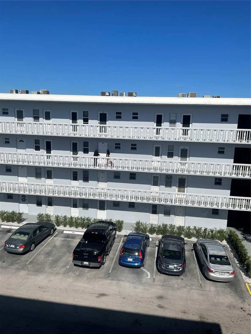 2 bedroom Condominium at 604 NE 2nd Street #231, Danians North Condo, Dania Beach — photo 1