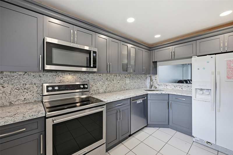 3 bedroom Condominium at 7500 NW 17th Street #110, Omega, Plantation — photo 1