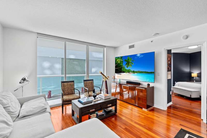 1 bedroom Condominium at 347 N New River Drive #606, Watergarden, Fort Lauderdale — photo 1