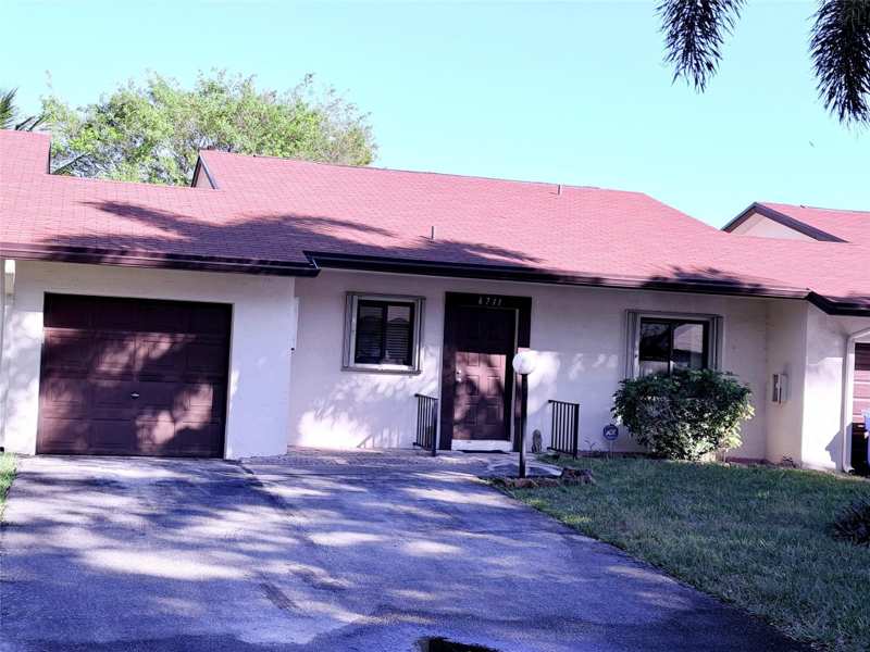 2 bedroom Condominium at 6711 S Parkway Drive #2-10, Venetian Lakes, Margate — photo 1