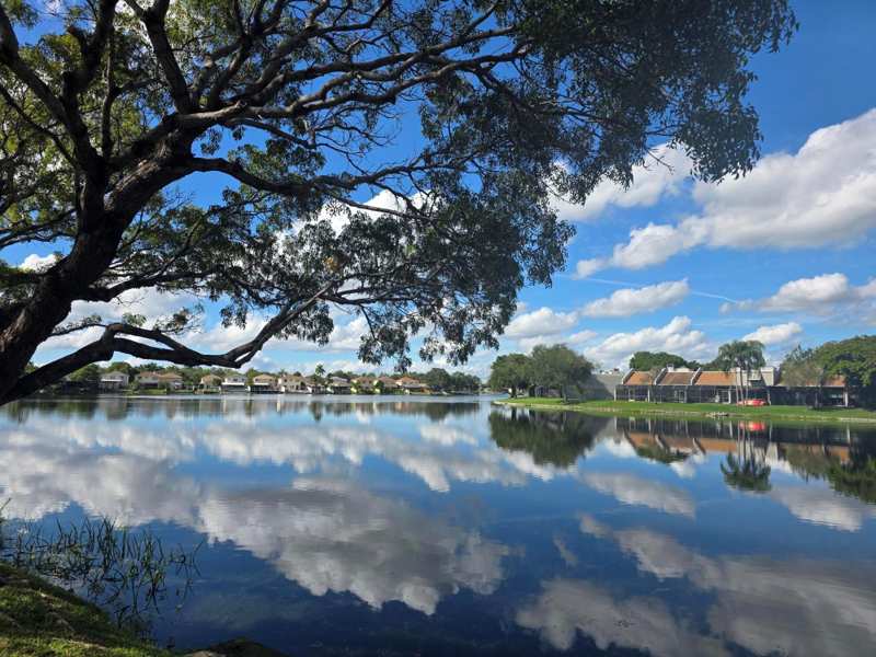 1 bedroom Condominium at 1001 Colony Point Circle #405, Colony Point, Pembroke Pines — photo 1
