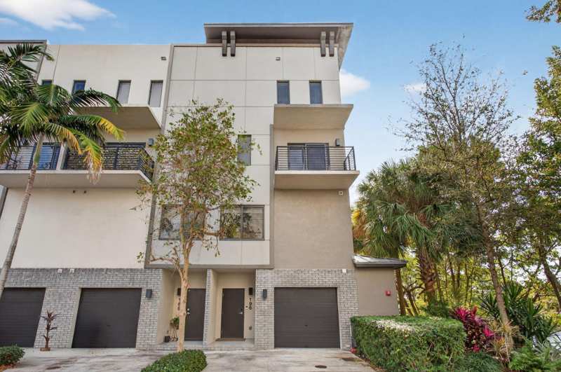 3 bedroom Townhouse at 196 SE 4th Terrace #K-1, KOi Residence & Marina, Pompano Beach — photo 1