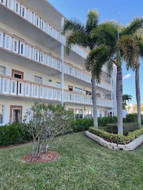 2 bedroom Condominium at 2075 Cornwall D #2075, Century Village, Boca Raton — photo 1