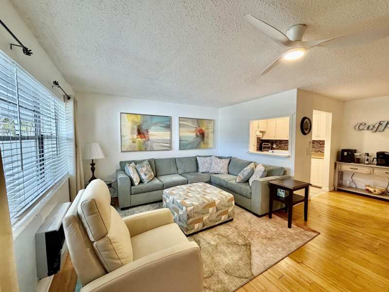 1 bedroom Condominium at 335 Durham J, Durham J Condo, Deerfield Beach — photo 1