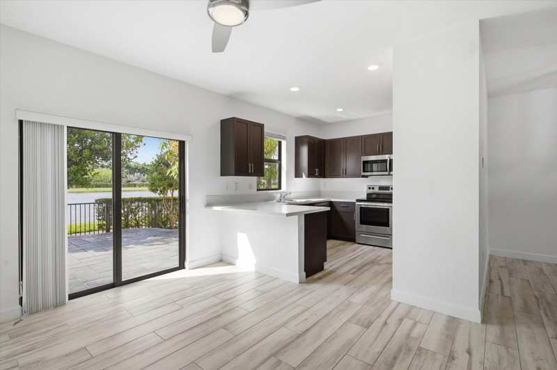 2 bedroom Townhouse at 5884 Mustang Manor, Trotters Chase, Davie — photo 1