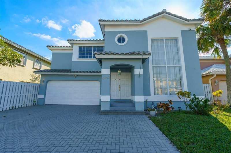 4 bedroom Single Family Residence at 4450 NW 55th Drive, Winston Park Section Two-A, Coconut Creek — photo 1