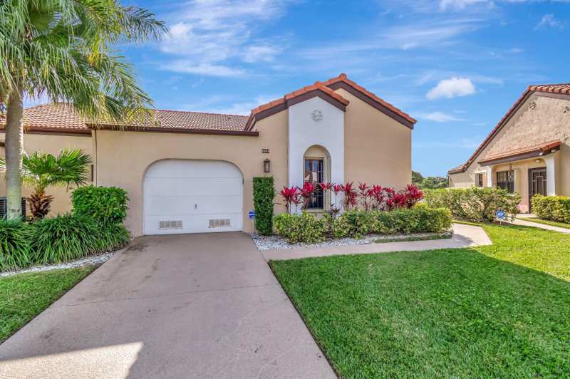 3 bedroom Villa at 8240 Waterline Drive, Parkwalk 4, Boynton Beach — photo 1