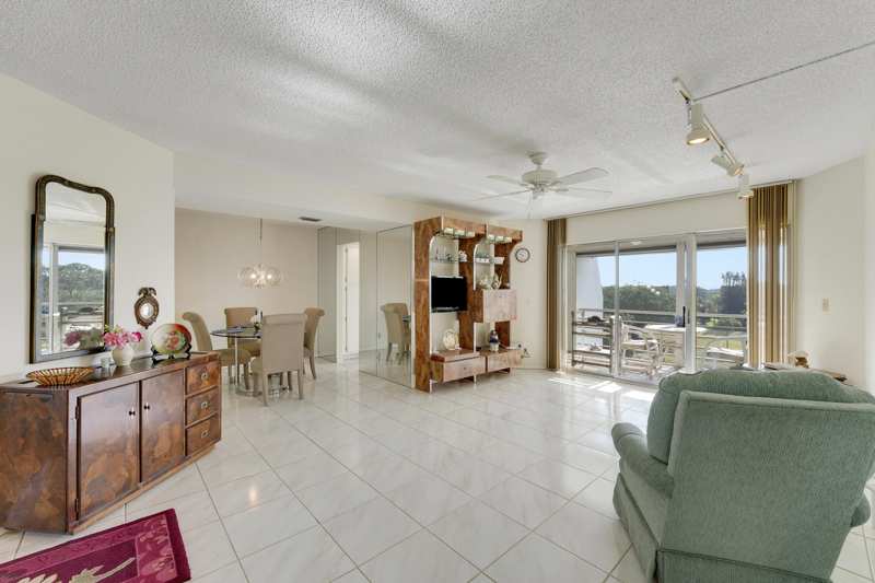 2 bedroom Condominium at 3597 Birdie Drive #607, Poinciana Place Condo A,B And C, Lake Worth — photo 1