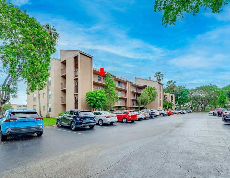 2 bedroom Condominium at 7301 NW 1st Street #402, Palm Lakes Condo, Margate — photo 1