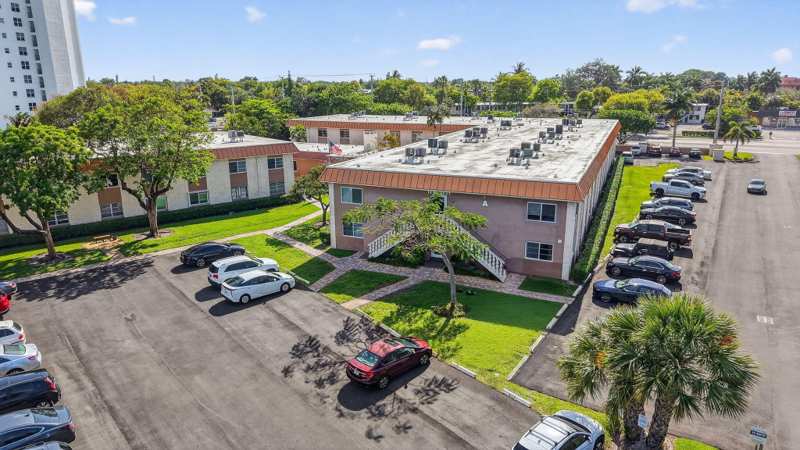 1 bedroom Condominium at 12 NE 19th Court #118a, Manor Grove Village 1, Wilton Manors — photo 1