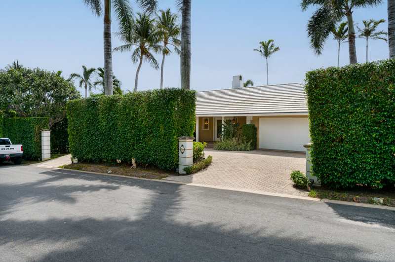 4 bedroom Single Family Residence at 280 Tradewind Drive, Dodge Estates In, Palm Beach — photo 1