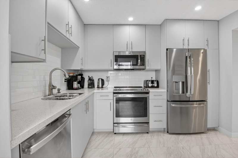 2 bedroom Condominium at 7563 Glendevon Lane #1306, Gleneagles Condo I, Delray Beach — photo 1