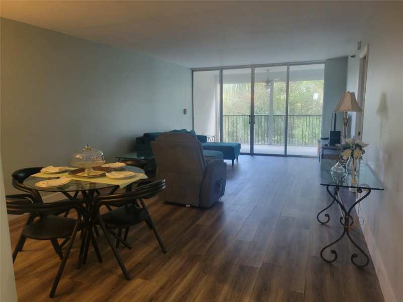2 bedroom Condominium at 3940 Inverrary Boulevard #407-a, 18th Hole At Inverrary Condo, Lauderhill — photo 1