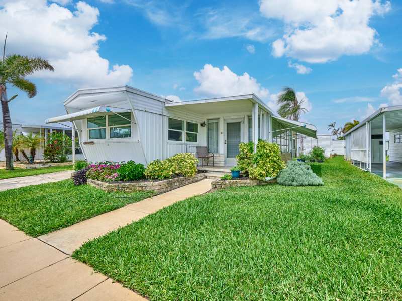 1 bedroom Mobile Home at 4300 SE Saint Lucie Boulevard #123, Hidden Harbour Condo, Stuart — photo 1