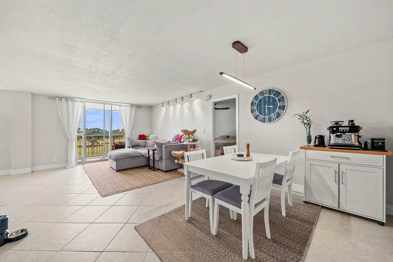 2 bedroom Condominium at 6699 NW 2nd Avenue #415, Boca Teeca Condo 6, Boca Raton — photo 1