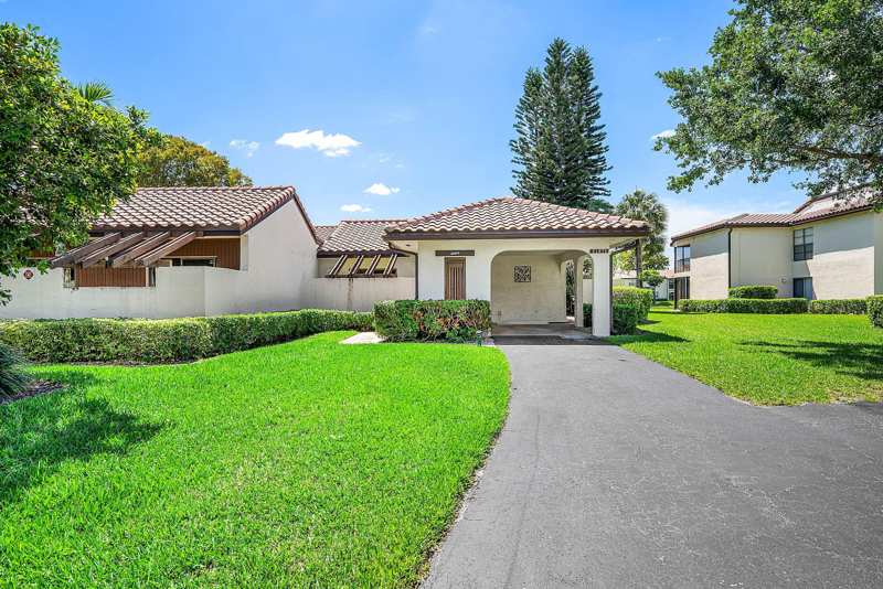 2 bedroom Villa at 21875 Arriba Real #18b, Glades Of Boca Lago Condo, Boca Raton — photo 1