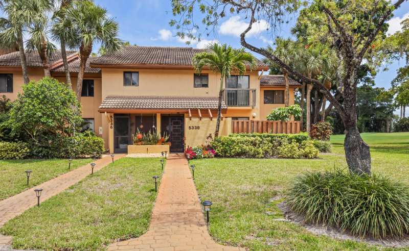 3 bedroom Condominium at 5338 S Fountains Dr Drive, Fountains South Condo 2, Lake Worth — photo 1
