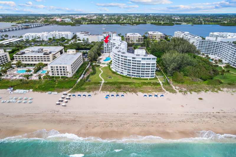 2 bedroom Stock Cooperative at 2780 S Ocean Boulevard #612, Ambassador II Corp, Palm Beach — photo 1