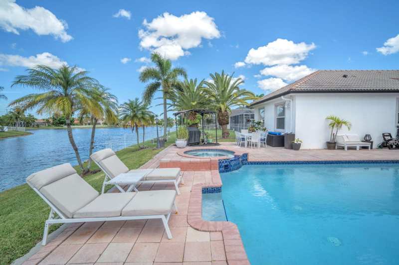 5 bedroom Single Family Residence at 16423 Segovia Circle, Stoneridge Lake Estates Plat, Fort Lauderdale — photo 1