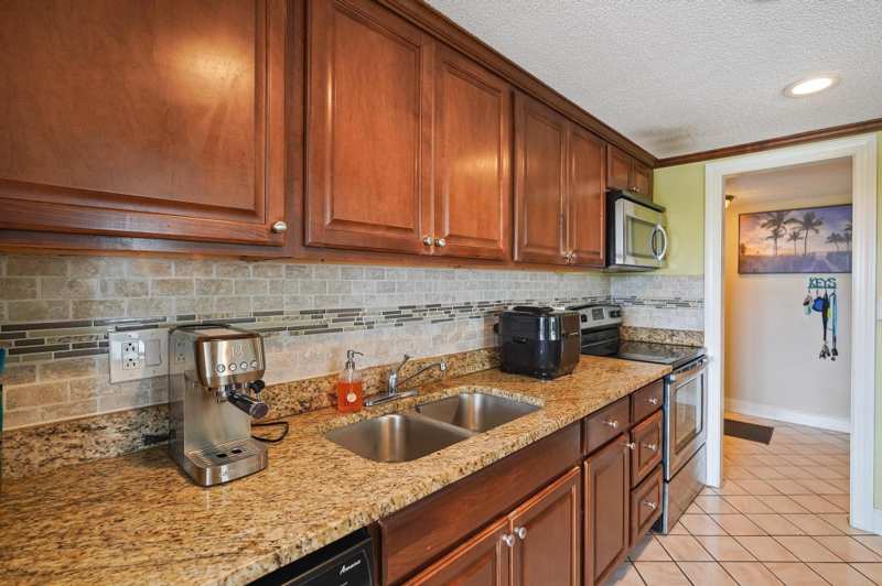2 bedroom Condominium at 4174 Inverrary Drive #701, Manors Of Inverrary Xi, Lauderhill — photo 1