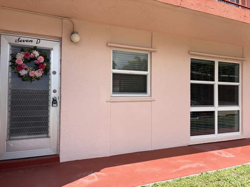 1 bedroom Condominium at 7 Golfs Edge #D, Century Village / Golfs Edge Condos A Thru G, West Palm Beach — photo 1