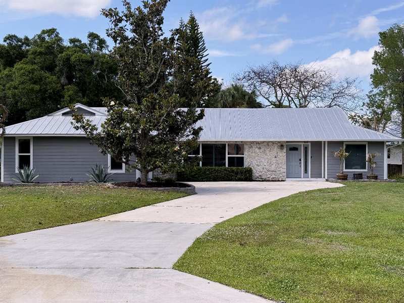 3 bedroom Single Family Residence at 2402 River Hammock Lane, River Hammock, Fort Pierce — photo 1