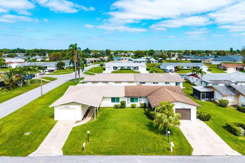 2 bedroom Villa at 6061 Stanley Lane, Delray Villas 4, Delray Beach — photo 1