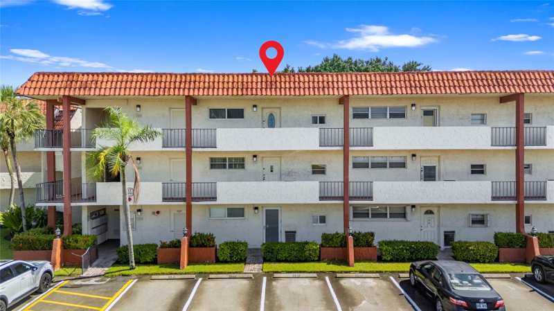 2 bedroom Condominium at 8990 S Hollybrook Boulevard #Unit 305, Hollybrook Golf And Tennis Club, Pembroke Pines — photo 1