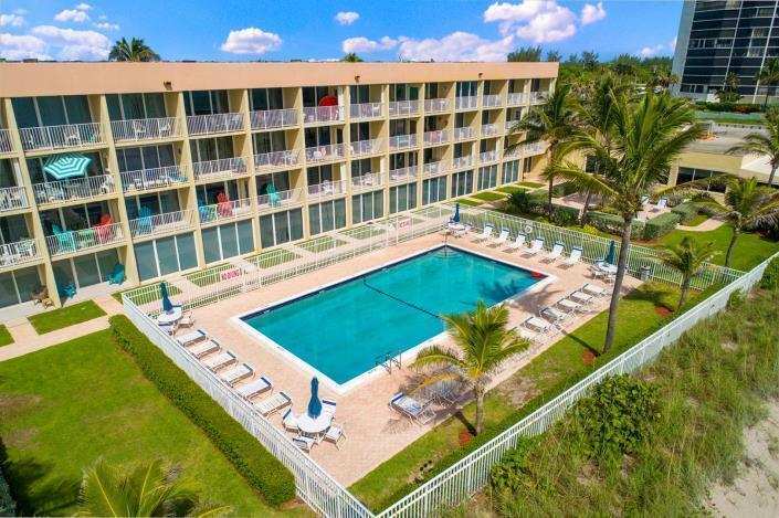 1 bedroom Condominium at 9800 S Ocean 107 Drive #107, Island Beach Club, A Condominium, Jensen Beach — photo 1