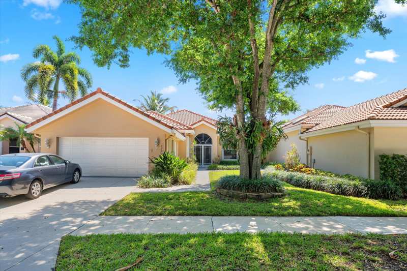 3 bedroom Single Family Residence at 178 Hampton Place, Hamptons At Maplewood, Jupiter — photo 1