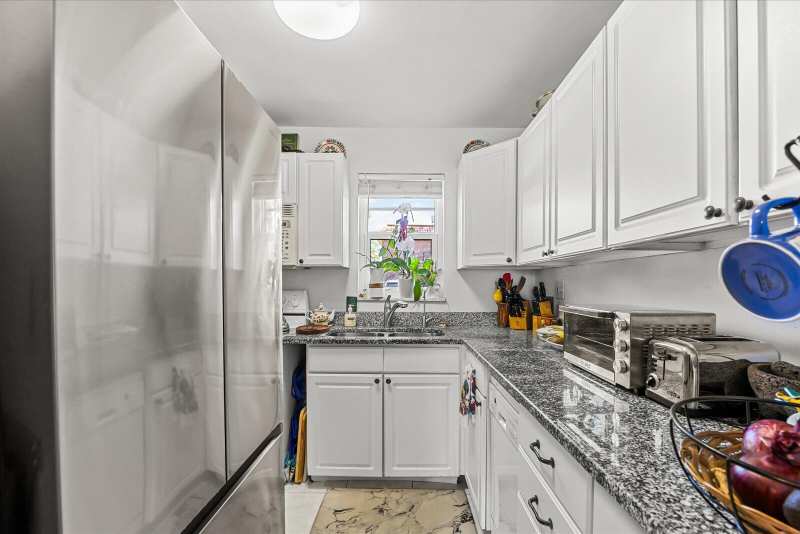 1 bedroom Condominium at 1943 SW Palm City Road #22-d, King Mountain Condo Monterey Yacht & Country Club, Stuart — photo 1