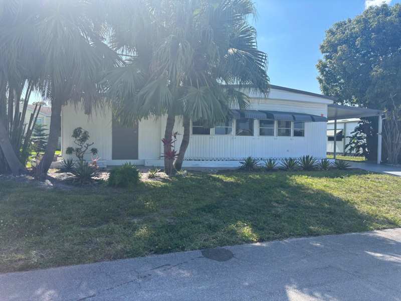 2 bedroom Manufactured Home at 6445 Cypress Lane #377, Maralago Cay, Atlantis — photo 1