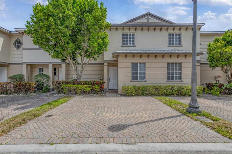 3 bedroom Townhouse at 2037 Nassau Drive #2037, March Harbour, Riviera Beach — photo 1