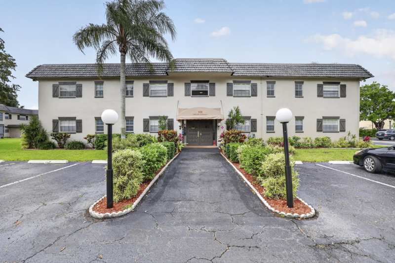 1 bedroom Condominium at 5681 SW 2nd Court #106, Meadows Condo, Margate — photo 1