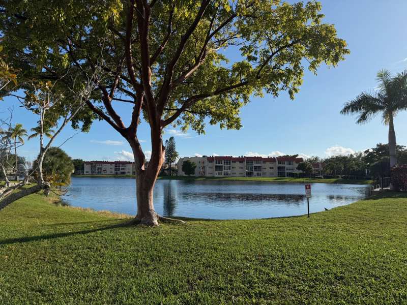 1 bedroom Condominium at 2950 Sunrise Lakes Drive #305, Sunrise Lakes 2 Condo, Sunrise — photo 1