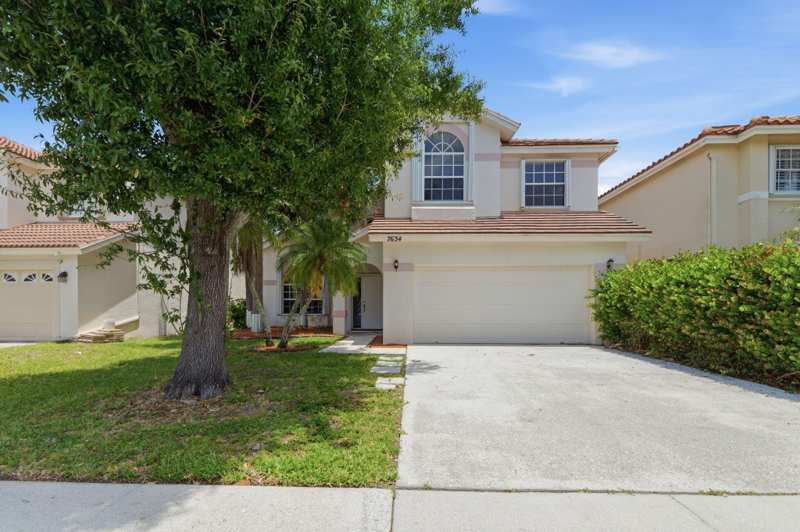 3 bedroom Single Family Residence at 7634 Trenton Drive, Lake Charleston Tr L 1, Lake Worth — photo 1